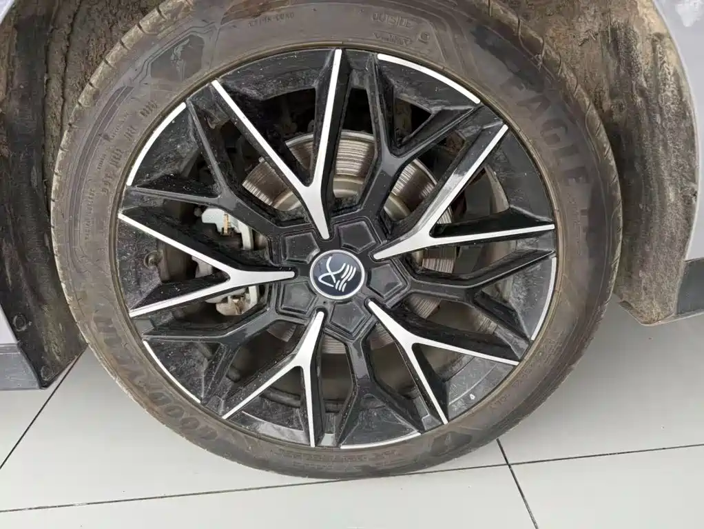 BYD Han 2025 2025 DM-i Smart Driving Edition 125KM LiDAR Flagship