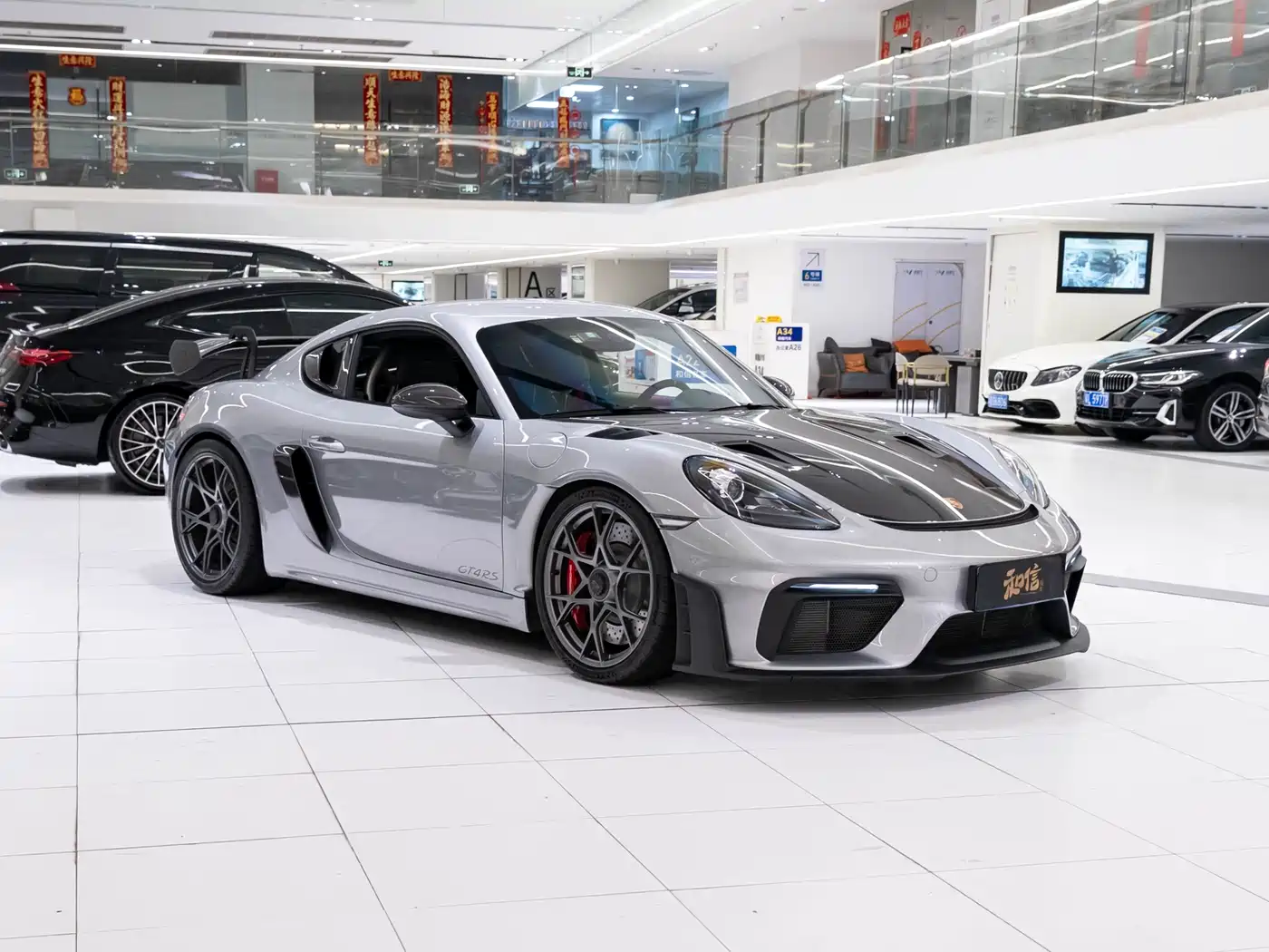 Porsche 718 2022 Cayman GT4 RS 4.0L фото 2
