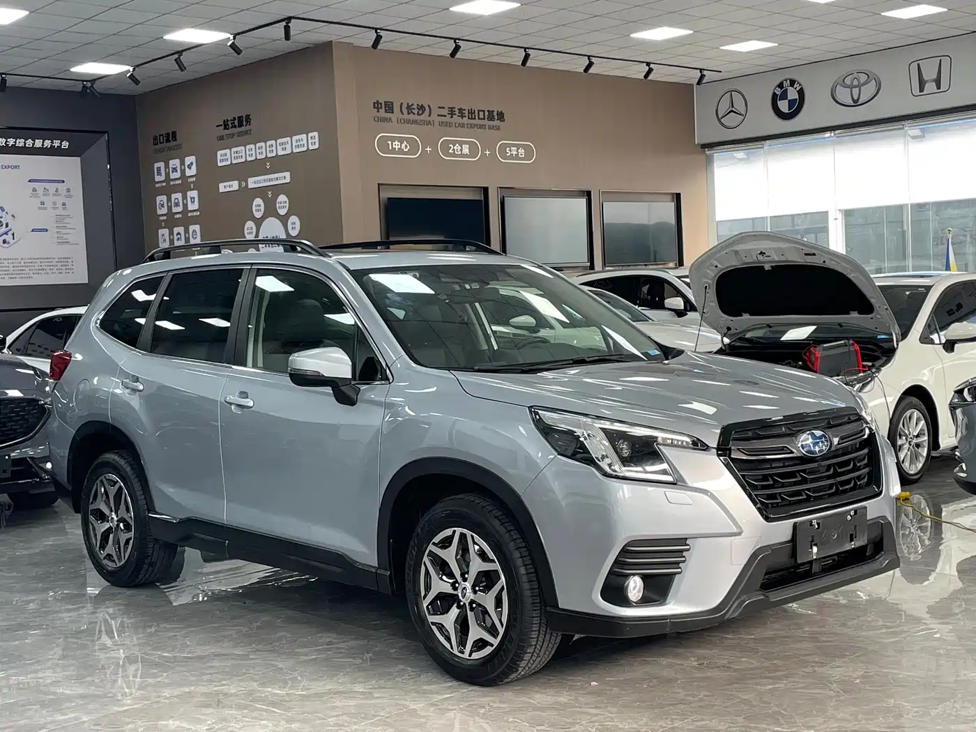 Subaru Forester 2022 2.0i AWD Luxury Edition with EyeSight фото 3