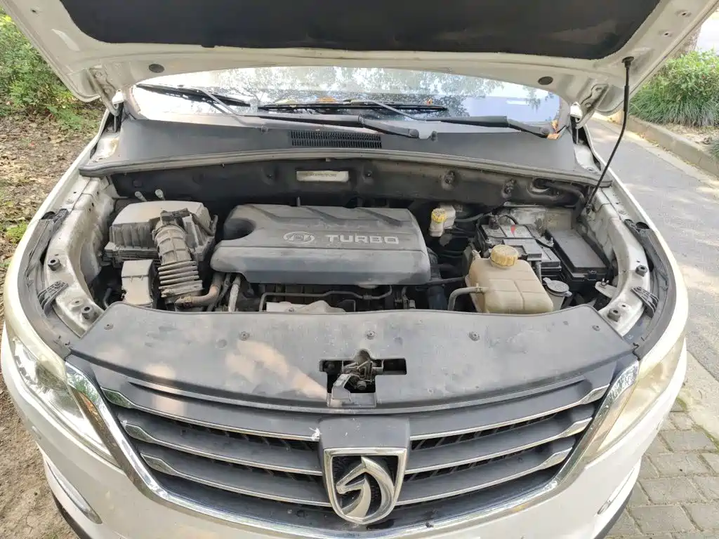 Baojun 560 2017 2016 1.5T Manual Luxury