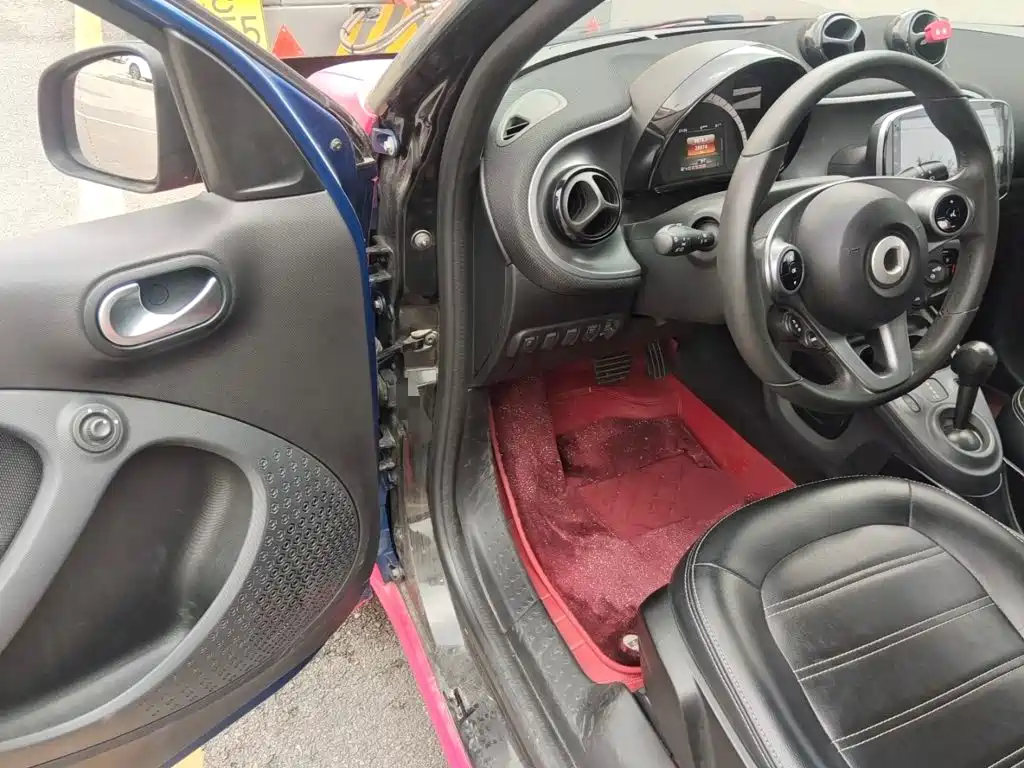 smart forfour 2017 2016 1.0L 52kW Passion Edition