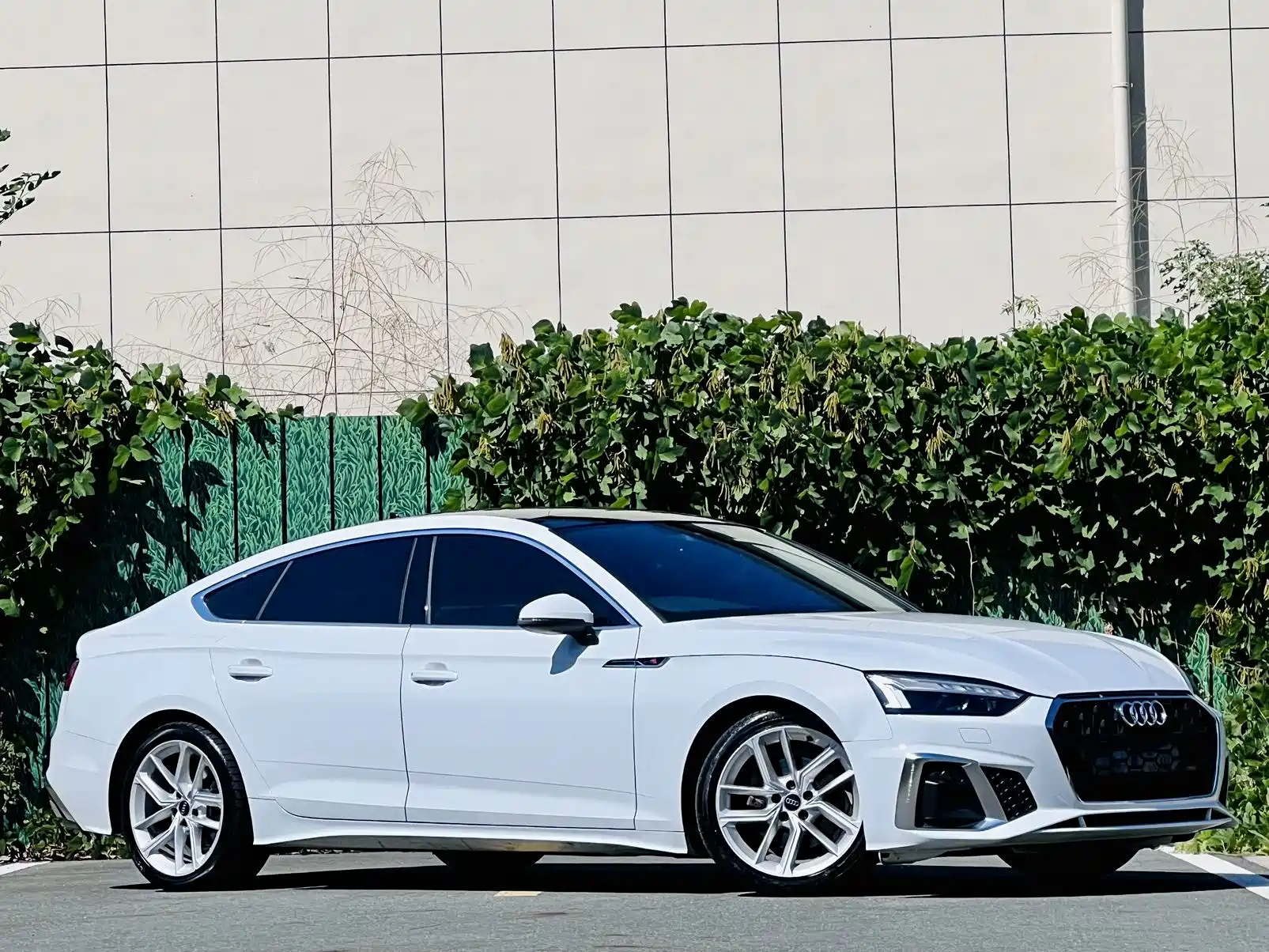Photo 3 - Audi A5 (Import)