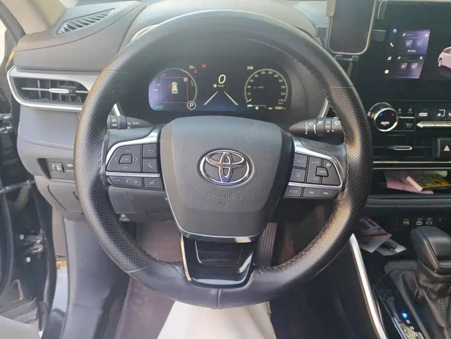 صورة 15 - Toyota Highlander