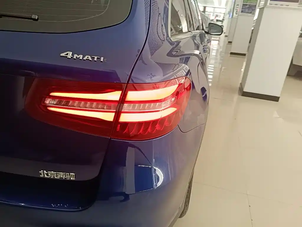 Mercedes-Benz GLC 2017 GLC 260 4MATIC Luxury фото 8