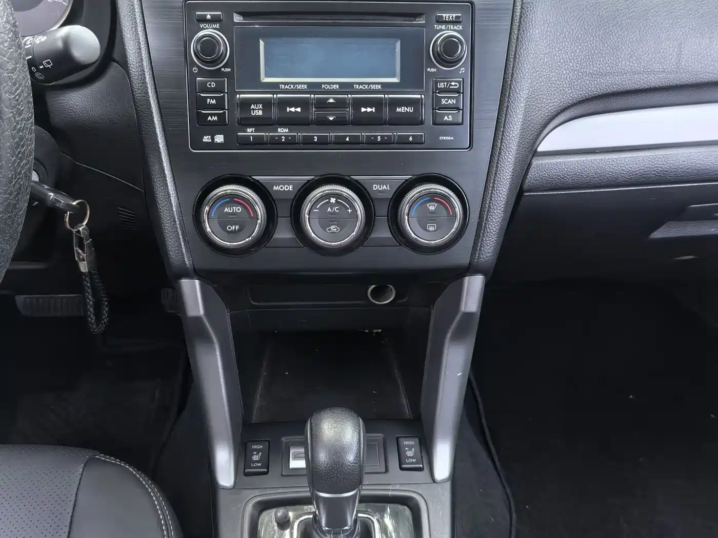 Subaru Forester 2013 2.5i Automatic Luxury Edition фото 13