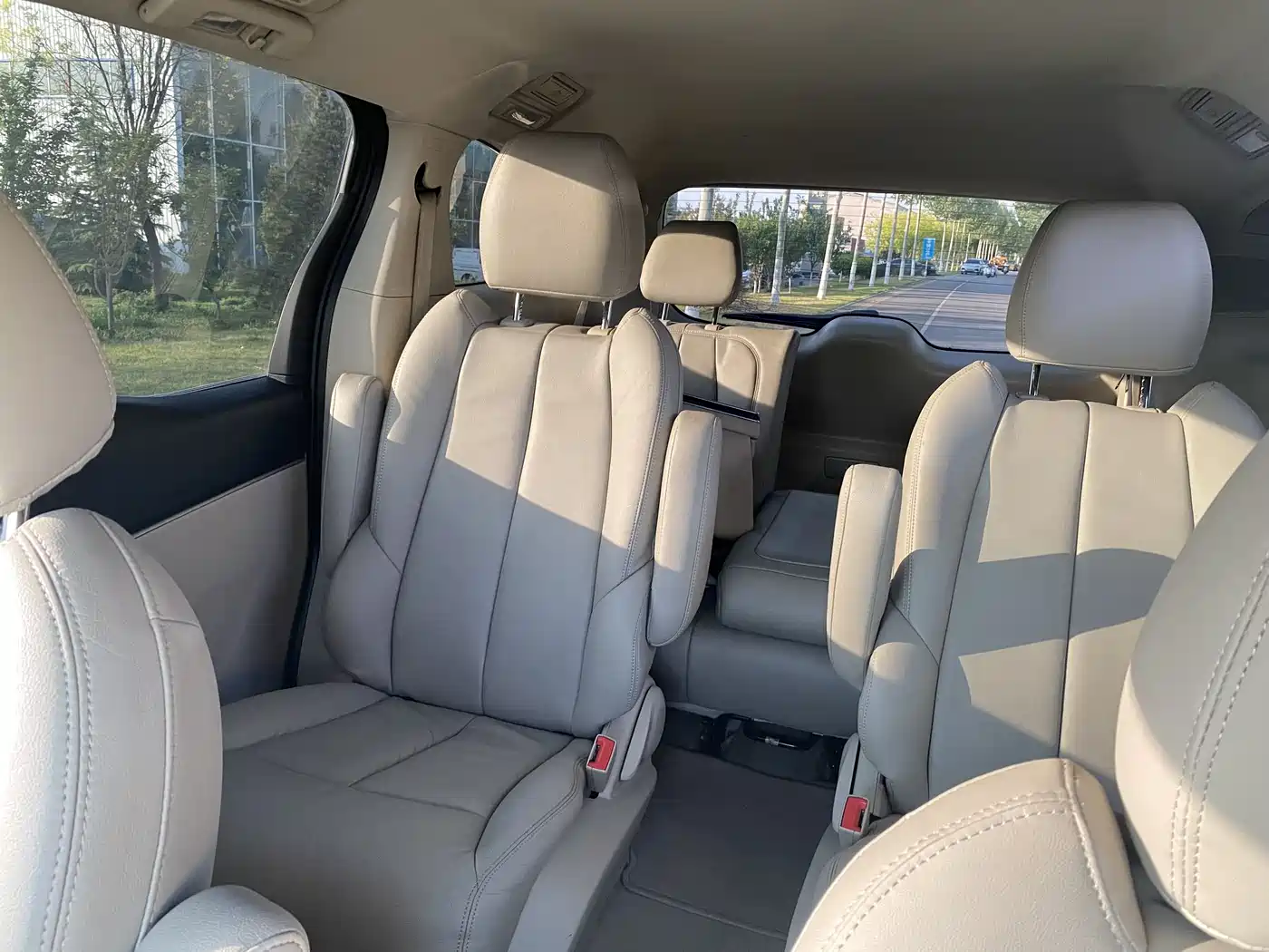 Buick GL8 2014 2.4L CT Luxury Business Comfort фото 9