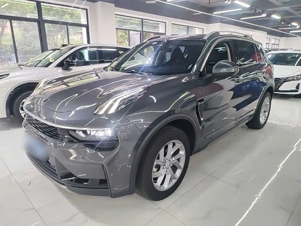 Photo 1 - Lynk & Co 01