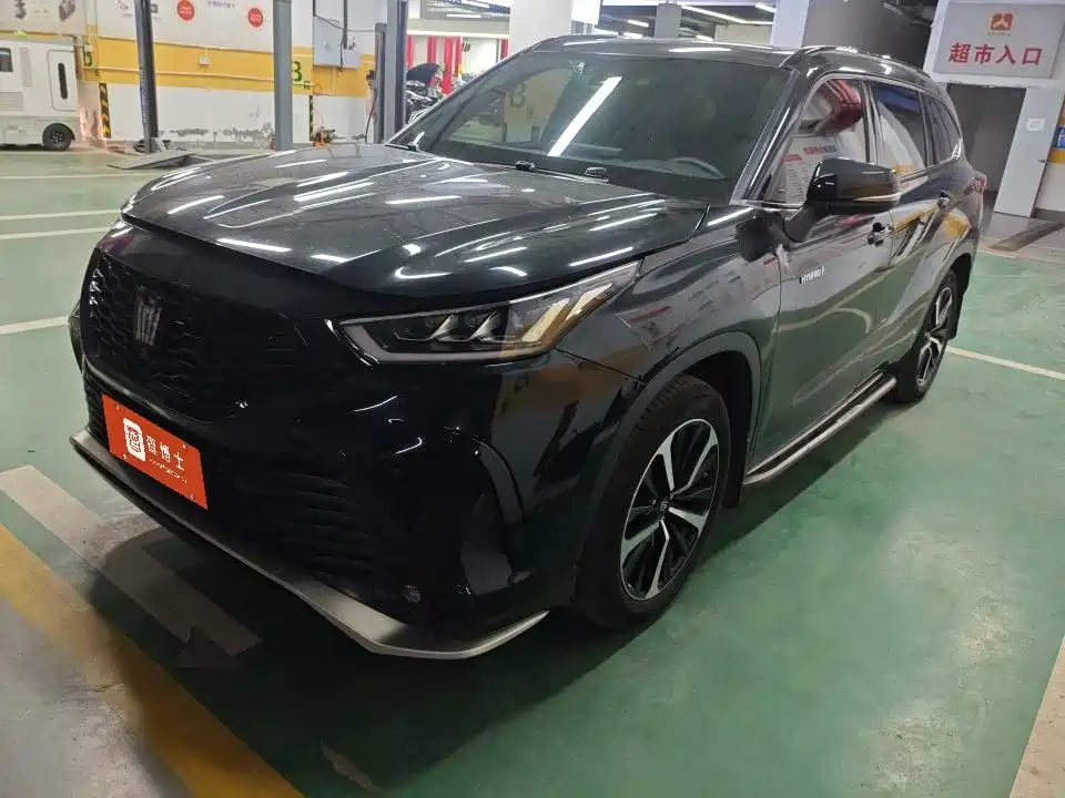 Toyota Crown Kluger 2024 2023 2.5L HEV AWD Premium Edition