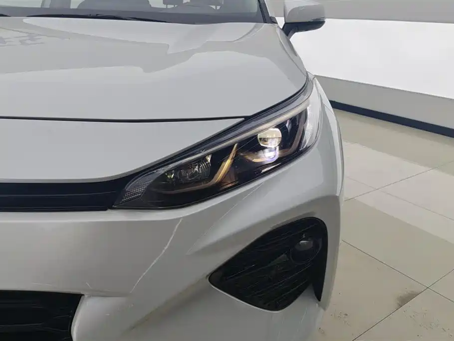 Toyota Wildlander 2024 2.0L CVT 2WD Luxury PLUS Edition фото 5