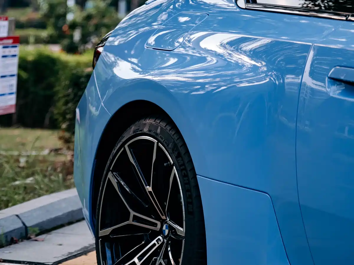 BMW M2 2024 M2 фото 16