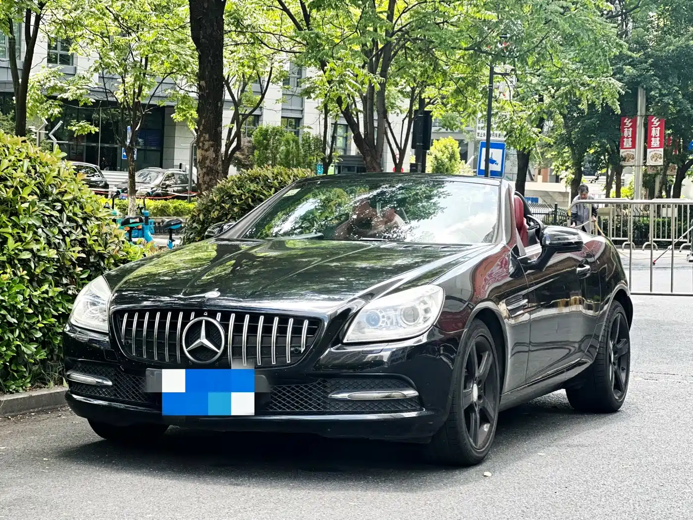 Mercedes-Benz SLK-Class 2011 SLK 200 Fashion