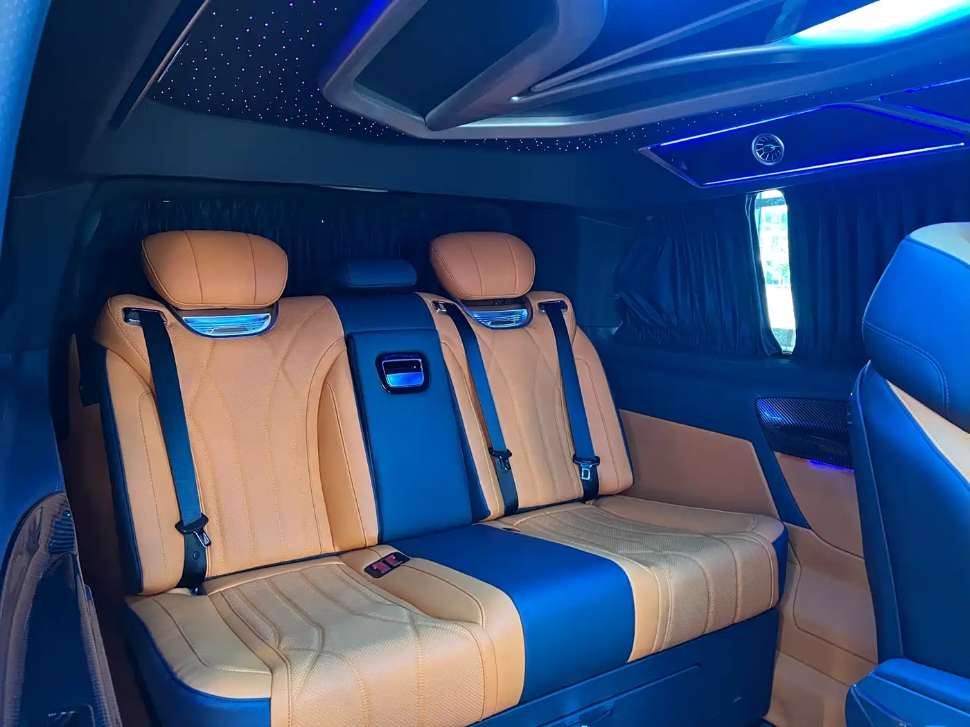 Mercedes-Benz Vito 2024 2.0T Business 7-Seater фото 17