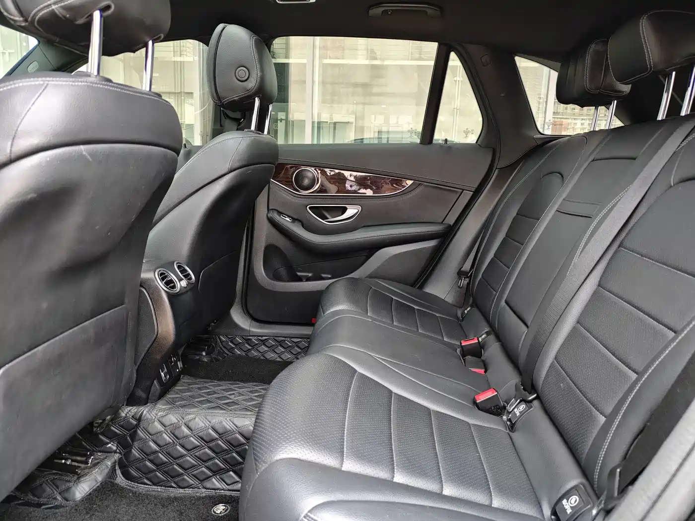 Mercedes-Benz GLC 2019 GLC 260 L 4MATIC Dynamic фото 8