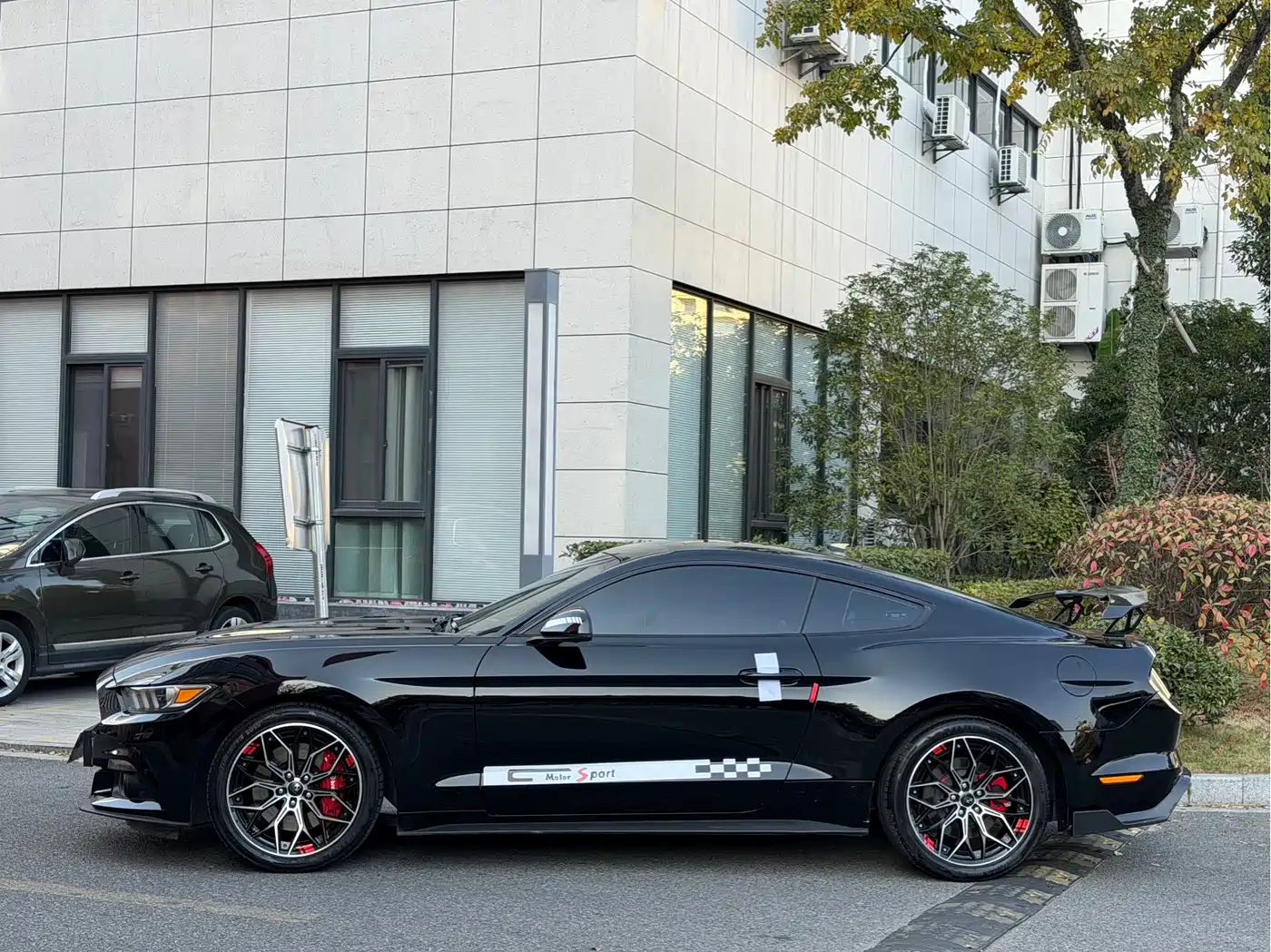 Ford Mustang 2017 2.3T Performance Edition фото 4