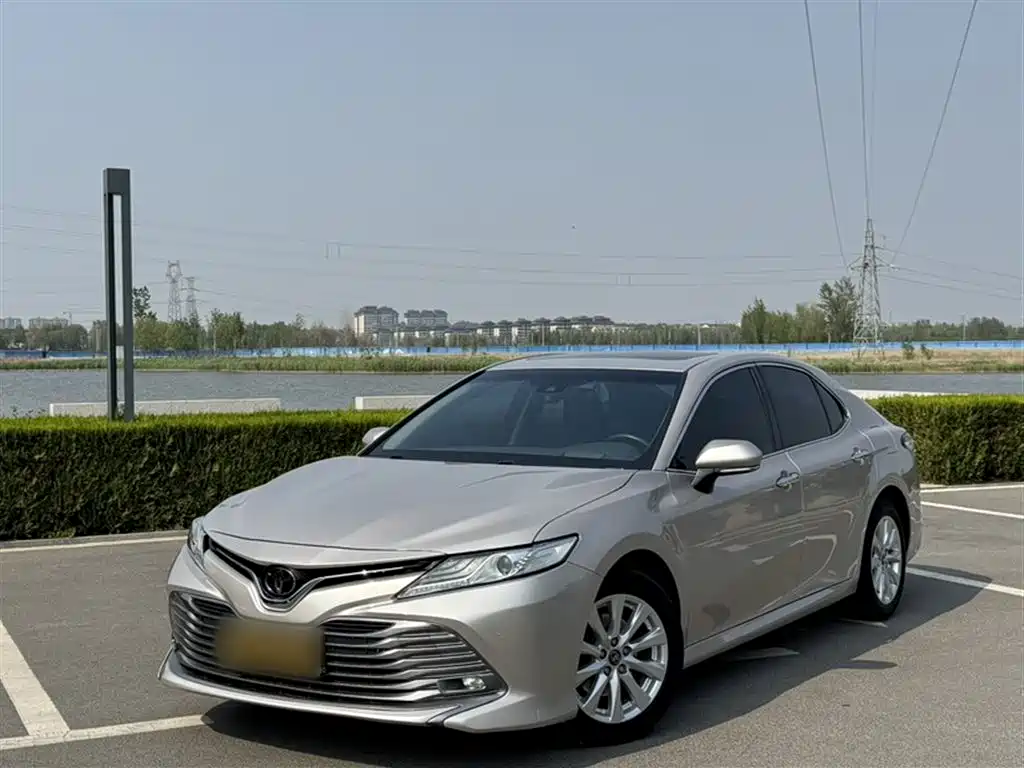 Toyota Camry 2019 2.0G Luxury Edition China VI фото 2