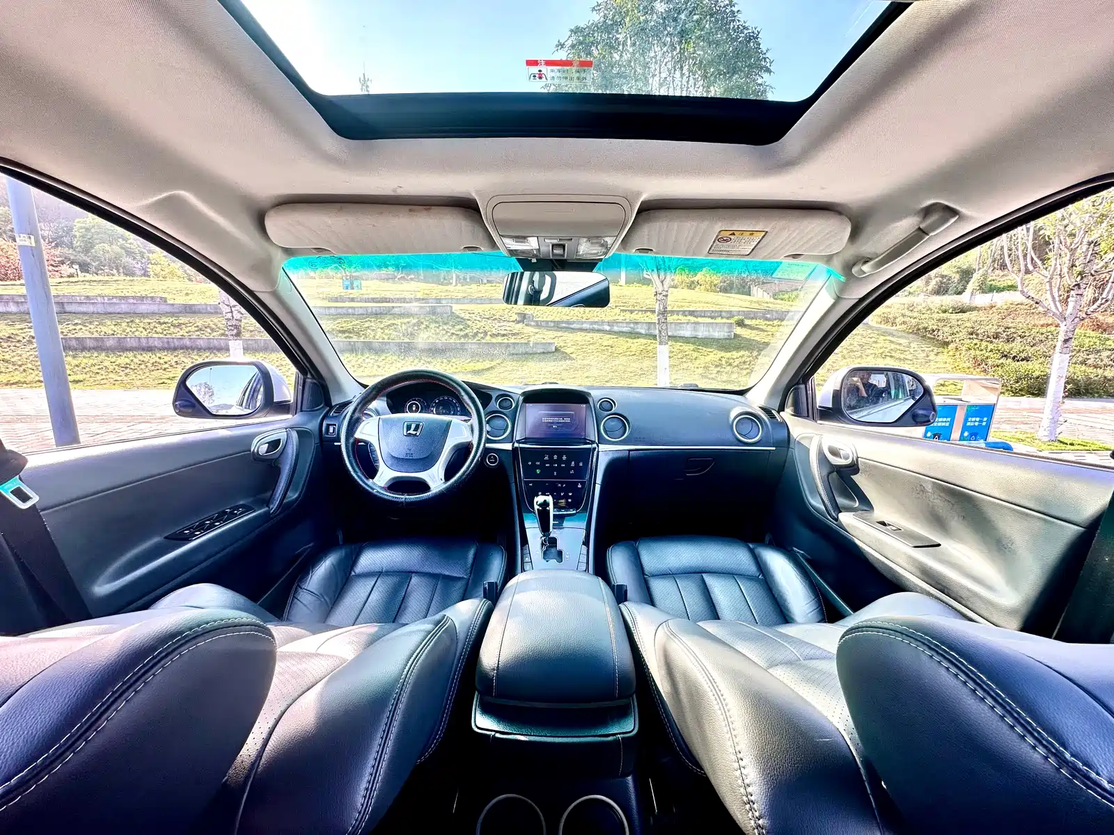 Фото 29 - Luxgen Luxgen7 SUV
