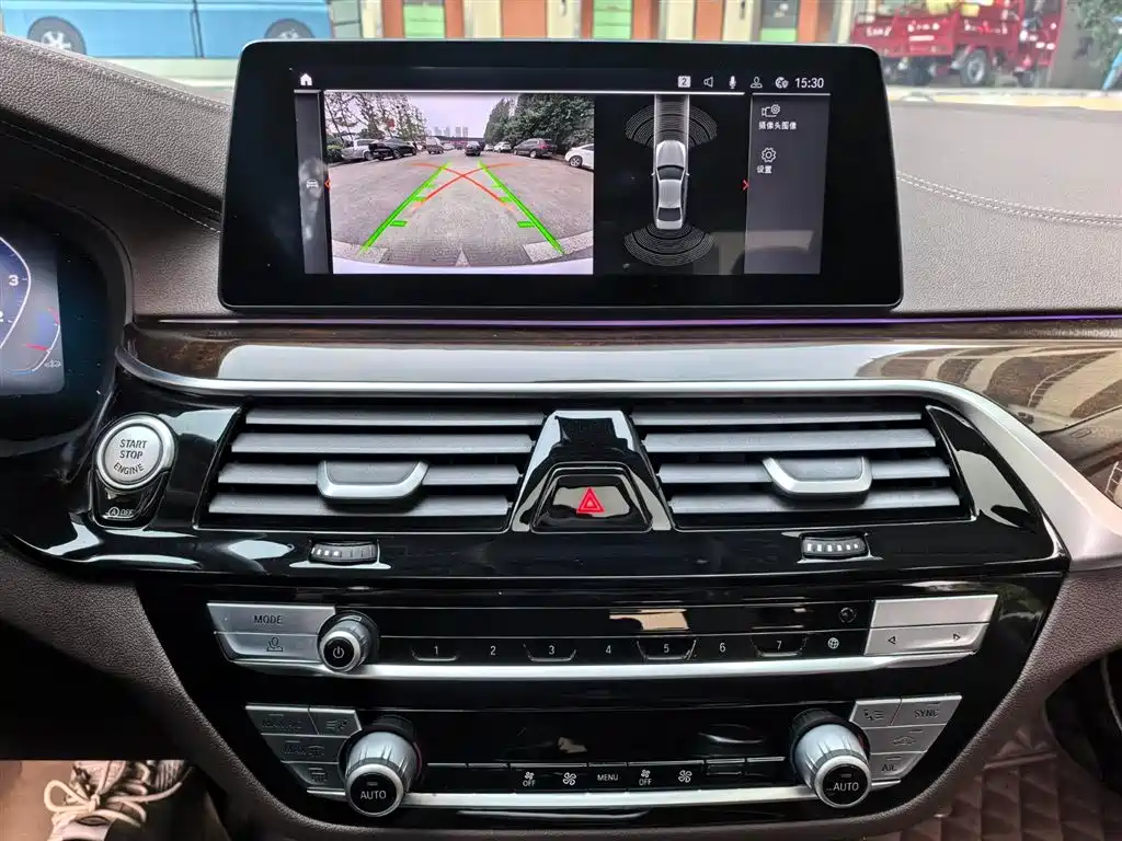 BMW 5 Series 2020 525Li Luxury Package фото 10