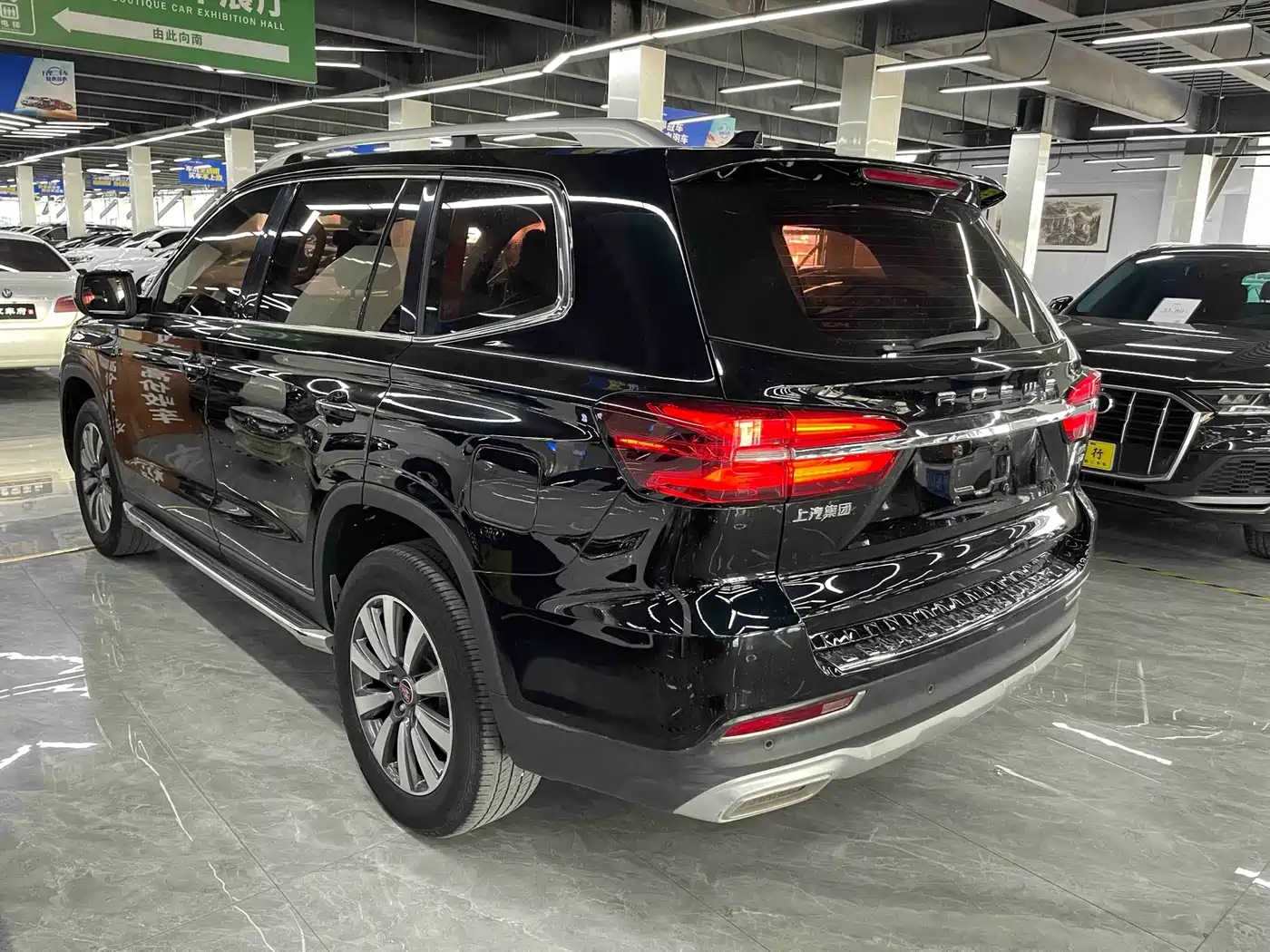 Roewe RX8 2018 2018 30T Smart Internet 2WD Flagship Edition