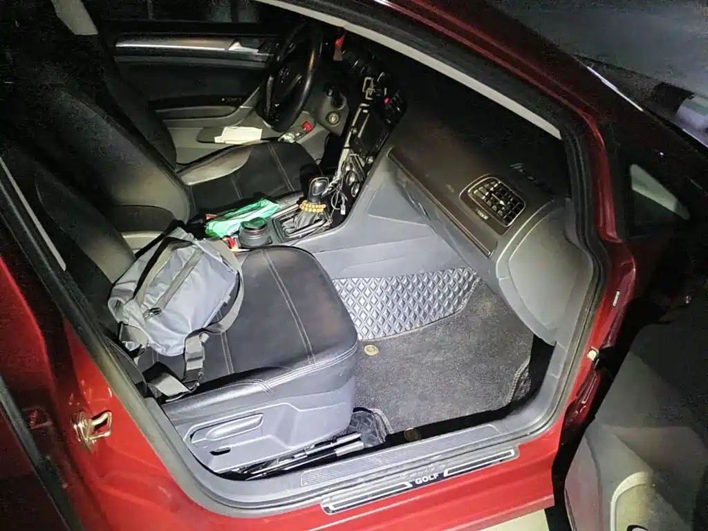 Фото 10 - Volkswagen Golf