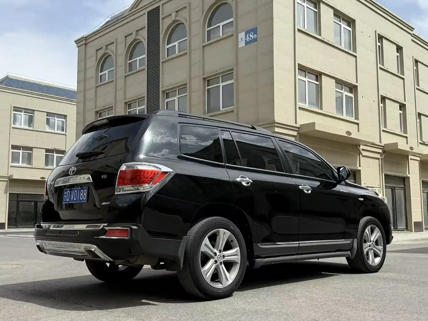 Toyota Highlander 2013 2.7L 2WD 5-seater Purple Gold Edition фото 9