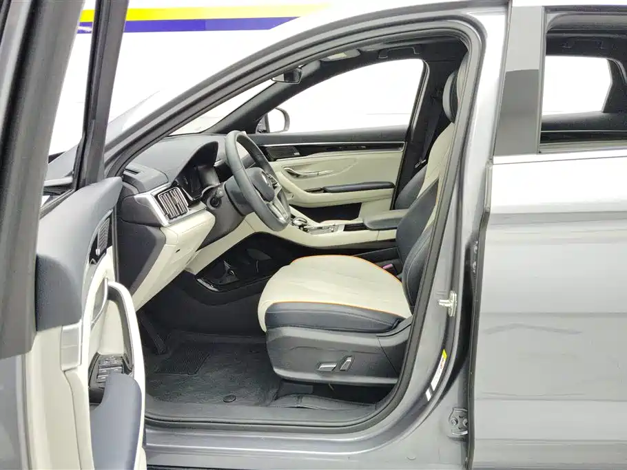 BYD Song PLUS PHEV 2021 DM-i 51KM Honor фото 9