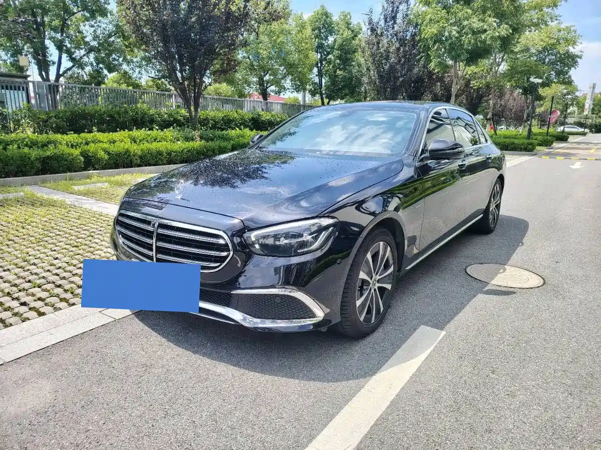 Фото 2 - Mercedes-Benz E-Class New Energy