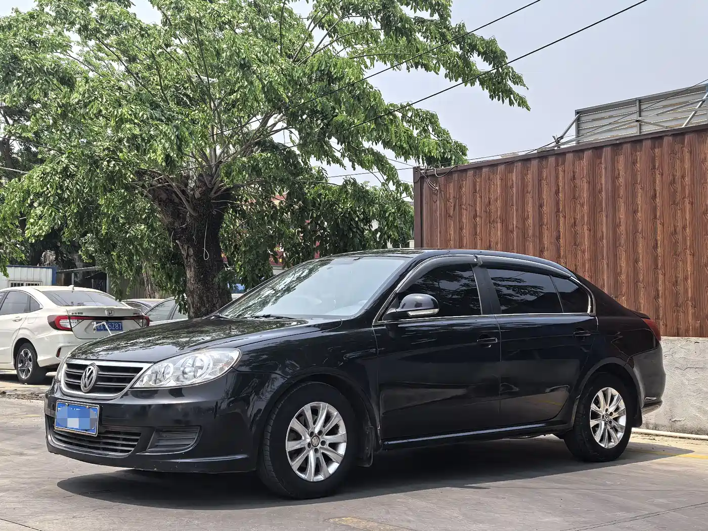 Volkswagen Lavida 2013 Classic 1.6L Manual Style Edition