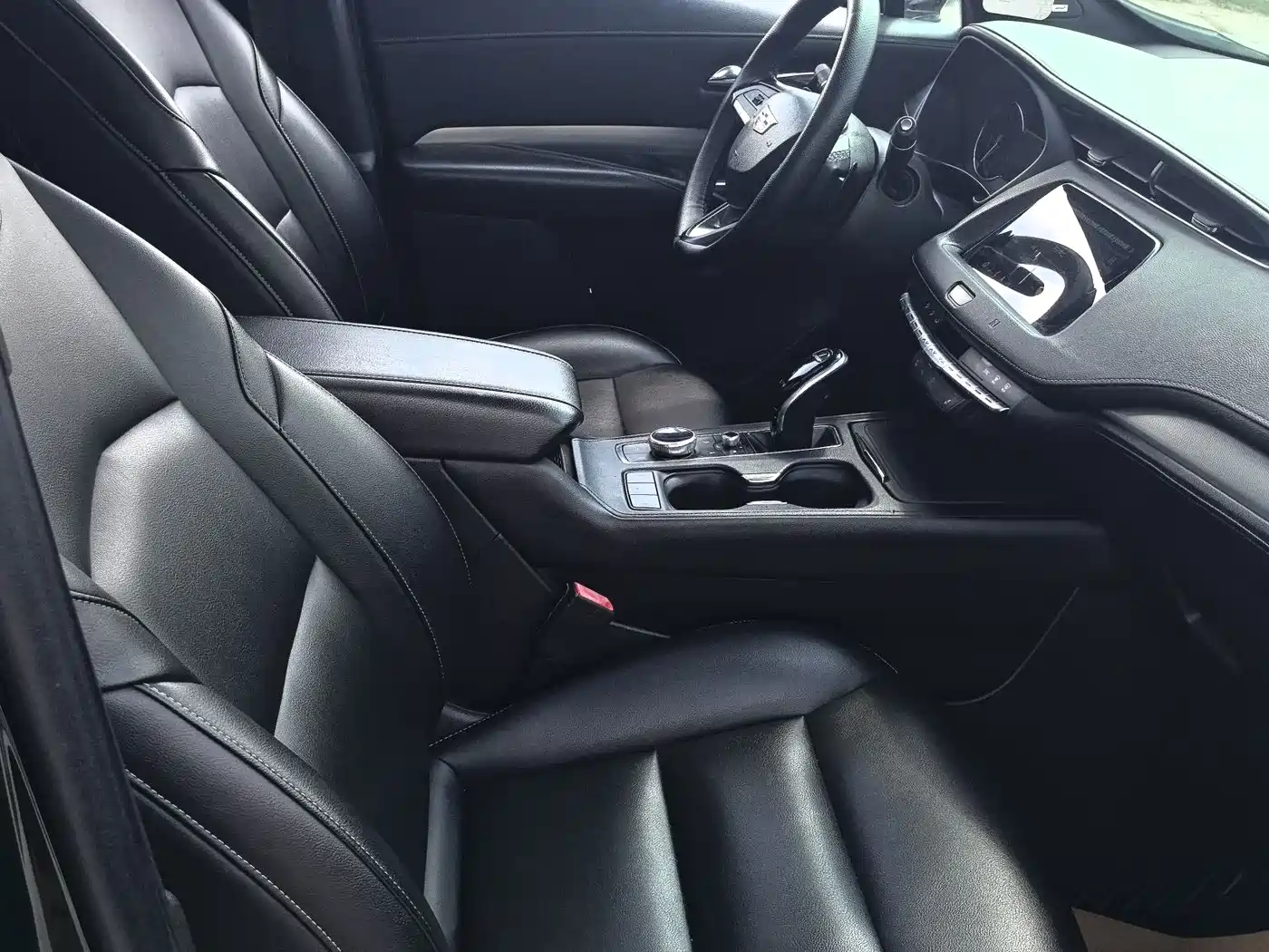Cadillac XT4 2020 28T FWD Leading Trim фото 9