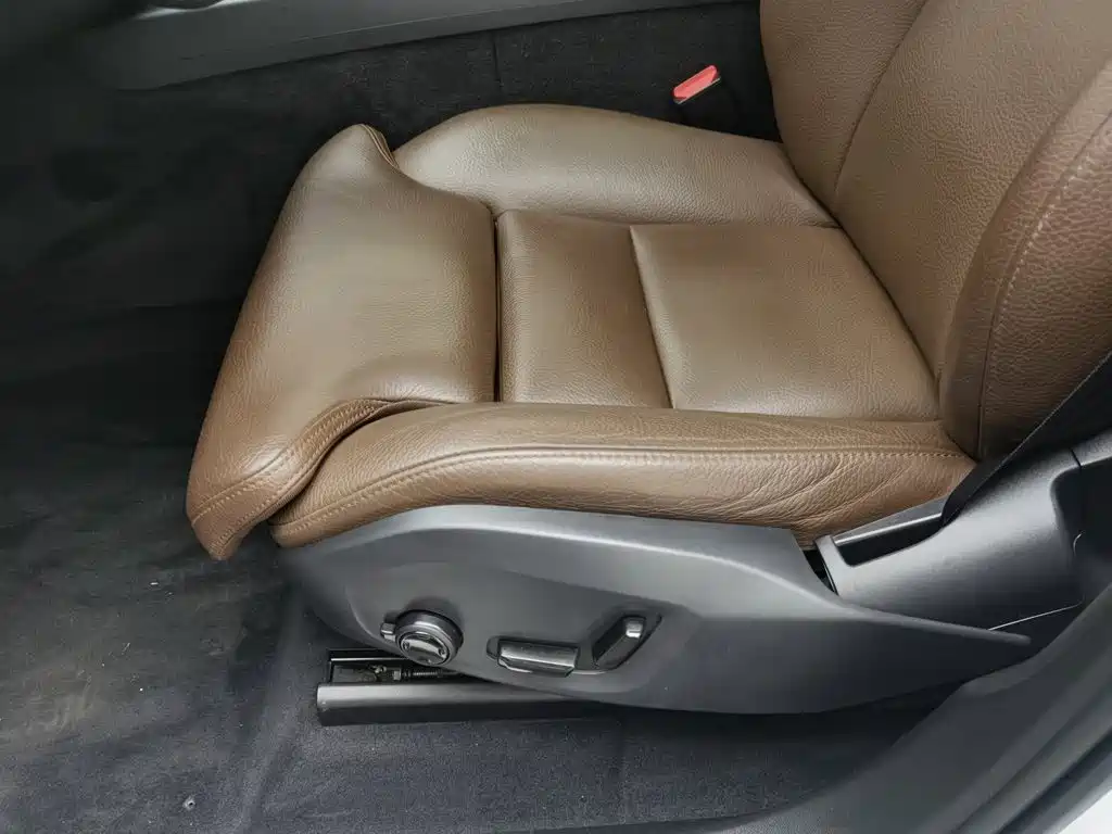 Фото 20 - Volvo XC60