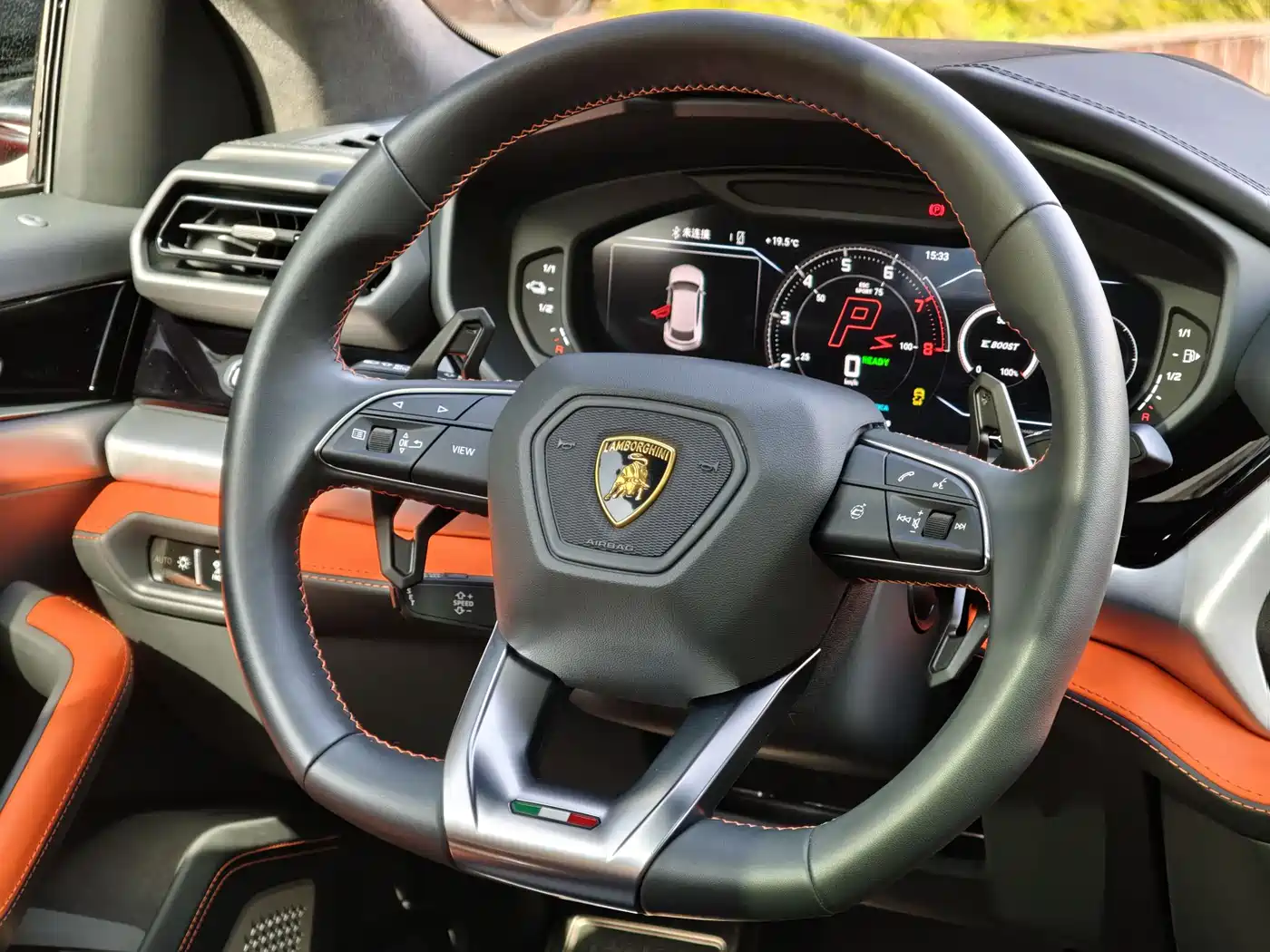 Lamborghini Urus SE 2025 4.0T Standard Edition фото 21