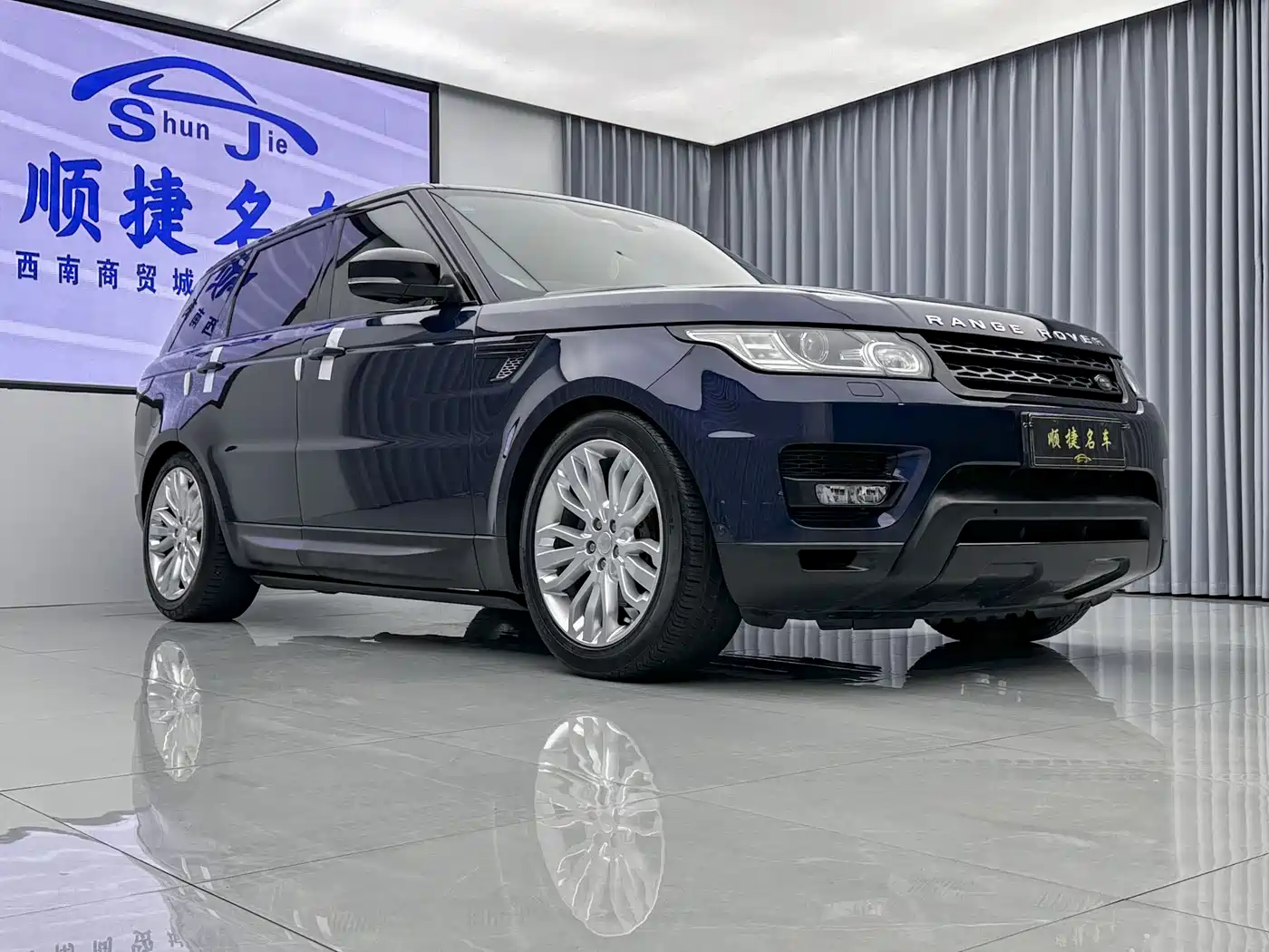 Land Rover Range Rover Sport 2014 3.0 SC V6 HSE DYNAMIC фото 2