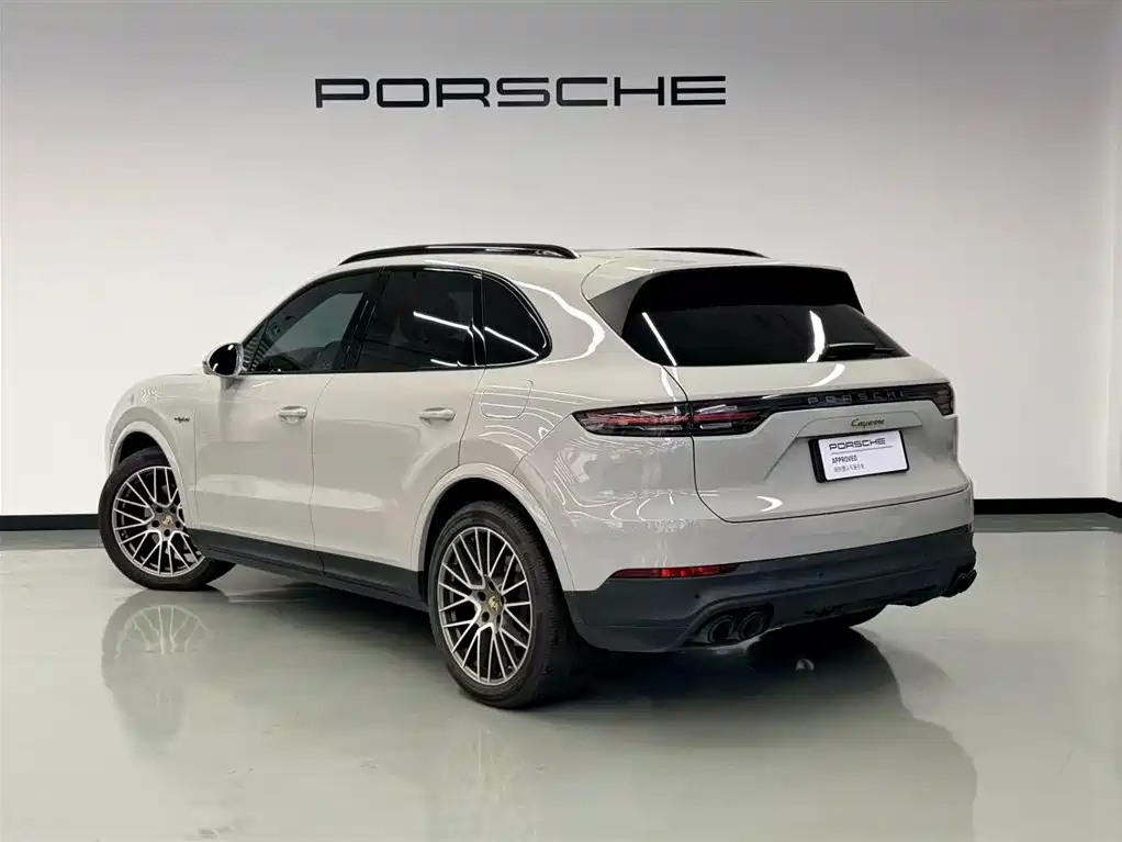 Porsche Cayenne New Energy 2021 Cayenne E-Hybrid 2.0T фото 5