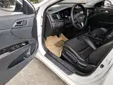 Фото 16 - Hyundai Mistra