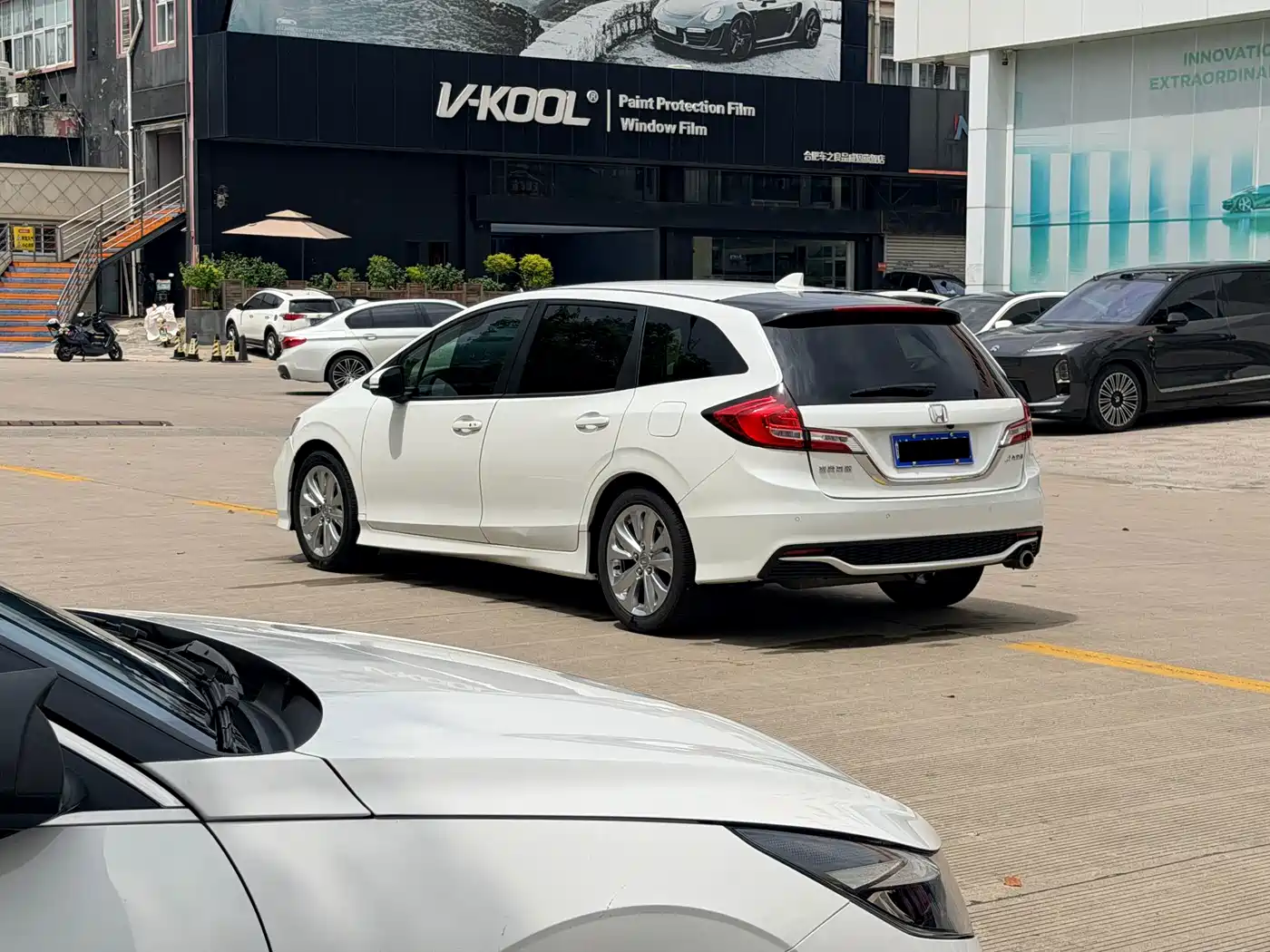 Honda Jade 2018 2017 1.8L Automatic Comfort Edition 5-seater