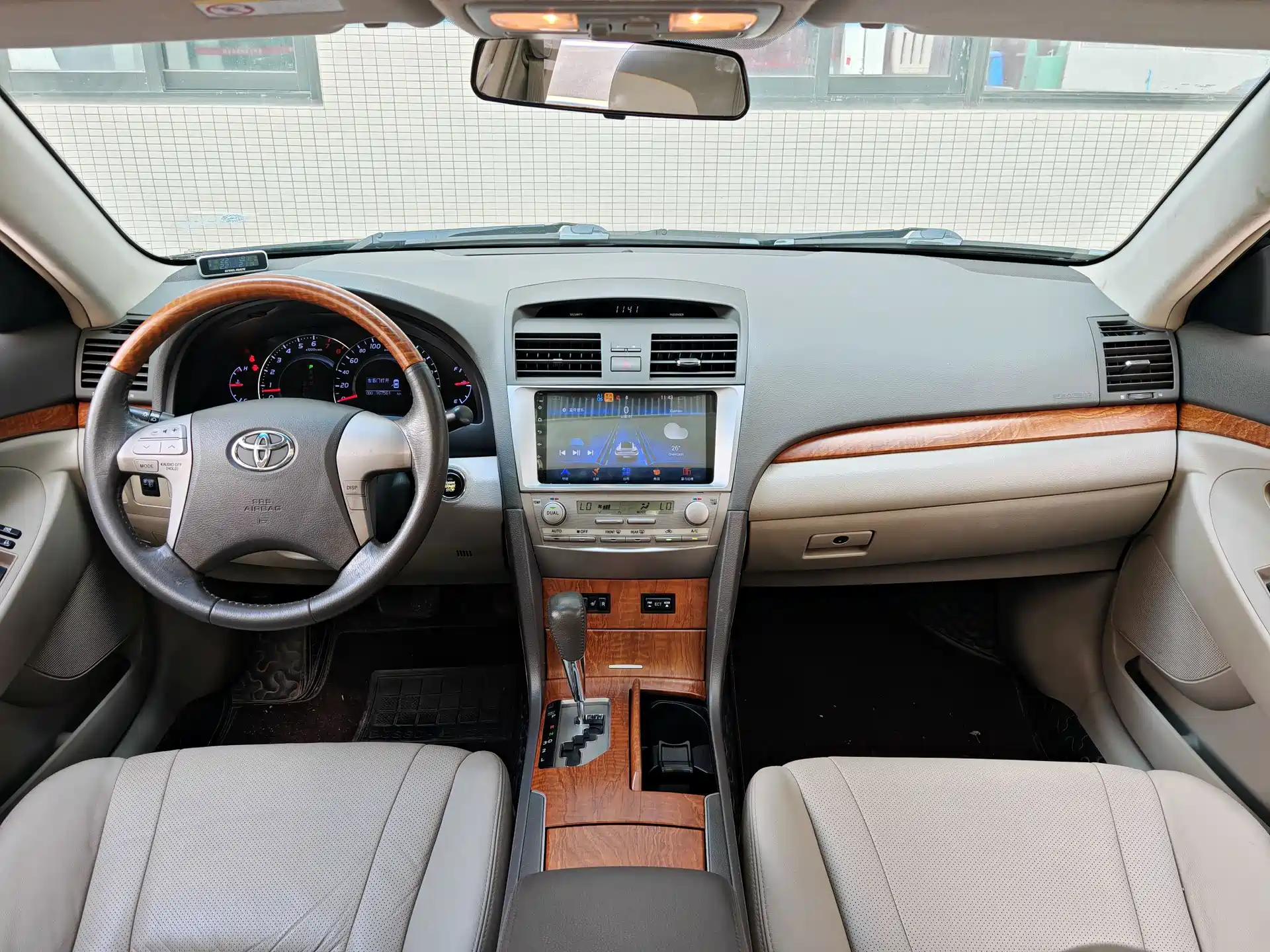 Фото 7 - Toyota Camry