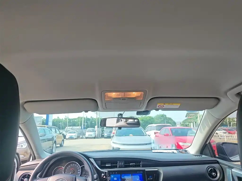Toyota Corolla 2018 1.2T S-CVT GL Smart Edition фото 18