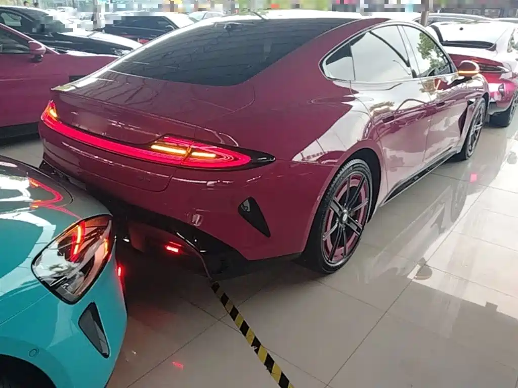 Xiaomi Auto Xiaomi SU7 2024 RWD Ultra Long Range Advanced Smart Driving Pro Edition фото 7