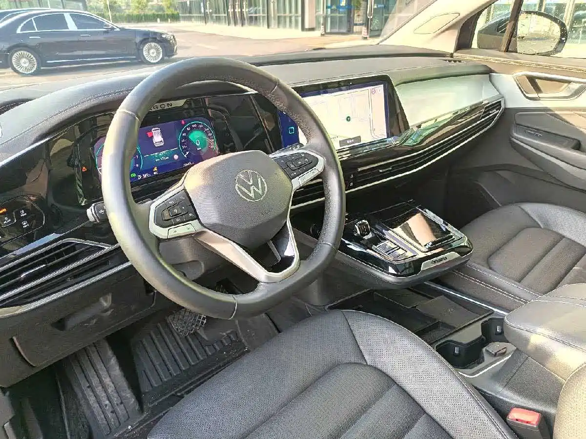 Volkswagen Talagon 2023 380TSI 4WD Luxury Pro Edition фото 14