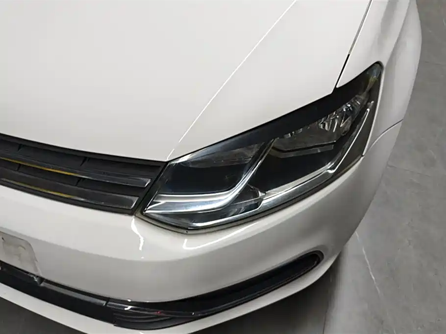 Volkswagen Polo 2016 1.6L Automatic Comfort фото 5