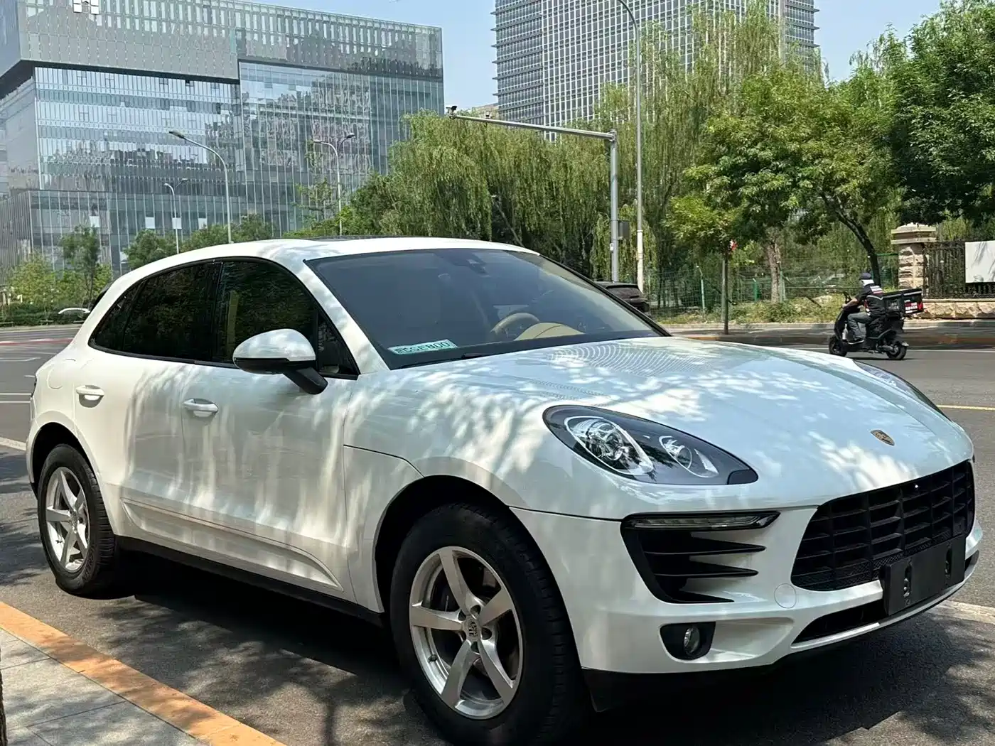 Porsche Macan 2017 Macan 2.0T фото 2