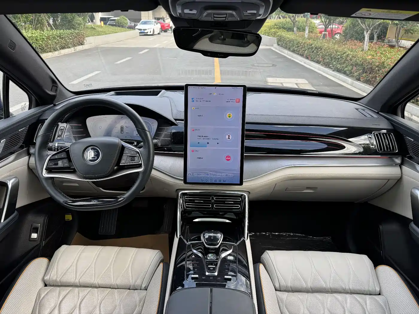 BYD Tang New Energy 2022 DM-p 215KM AWD Flagship фото 15