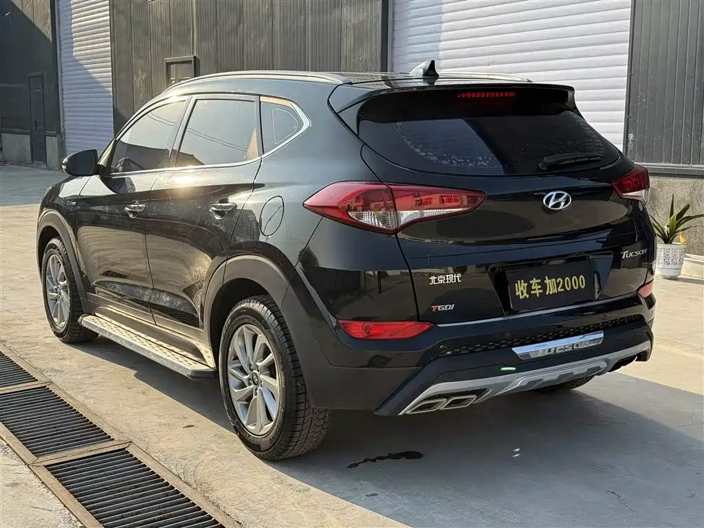 Hyundai Tucson 2015 1.6T Dual Clutch 2WD Smart фото 8