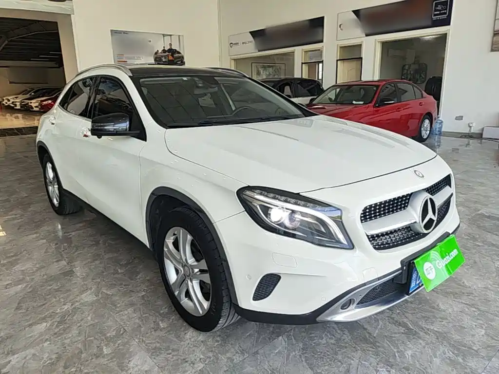 Mercedes-Benz GLA (Import) 2015 2015 GLA 200