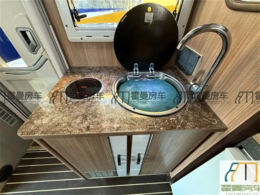 North RV North Dream Chaser 2019 2019 Base Model