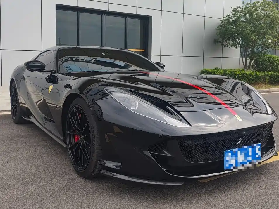 Ferrari 812 2024 2020 6.5L GTS