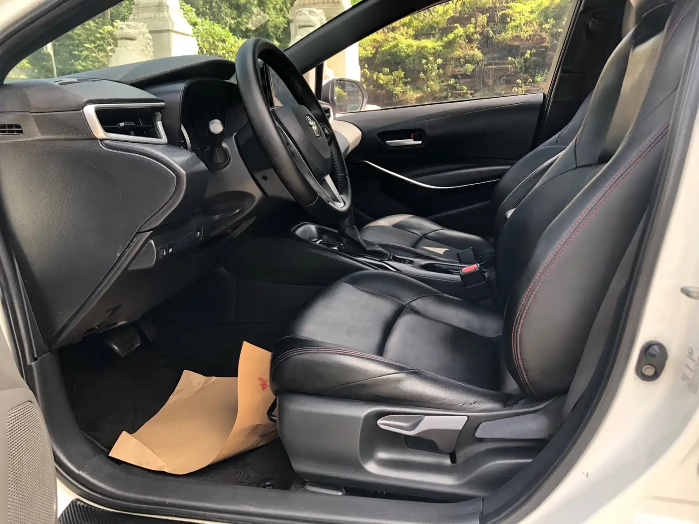Toyota Levin 2019 Hybrid 1.8H E-CVT Luxury Edition China VI фото 11