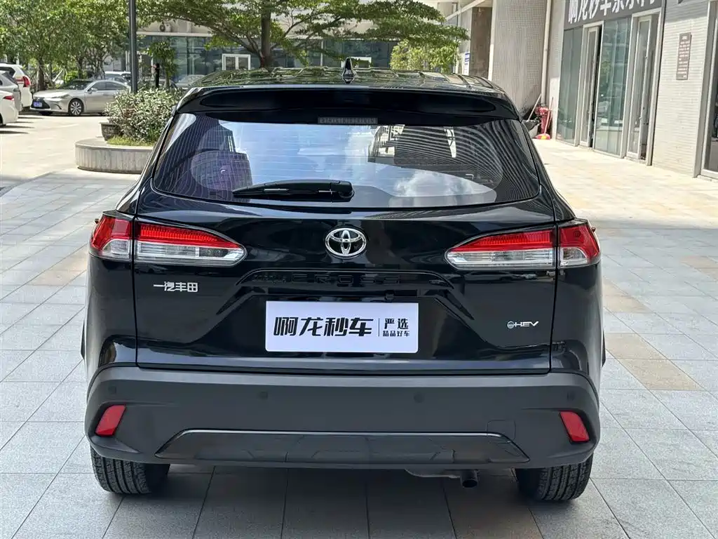 Toyota Corolla Cross 2024 2.0L Smart Hybrid Dual Engine Pioneer Edition фото 5