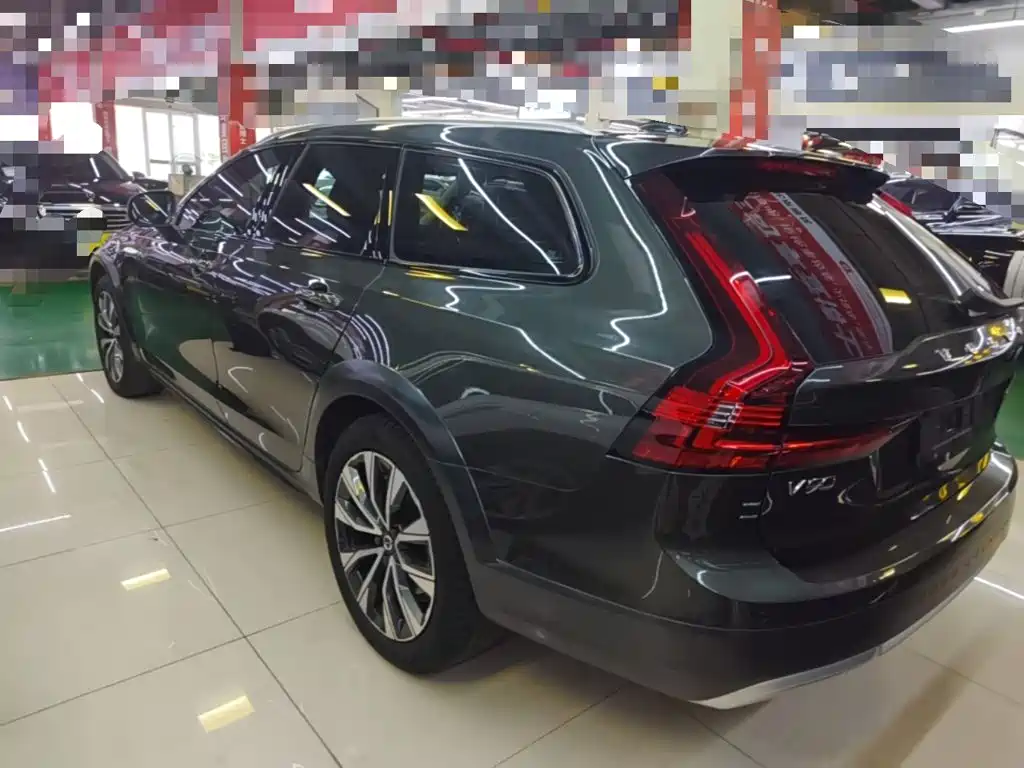 Volvo V90 2021 2021 Model Cross Country B5 AWD Smart Edition