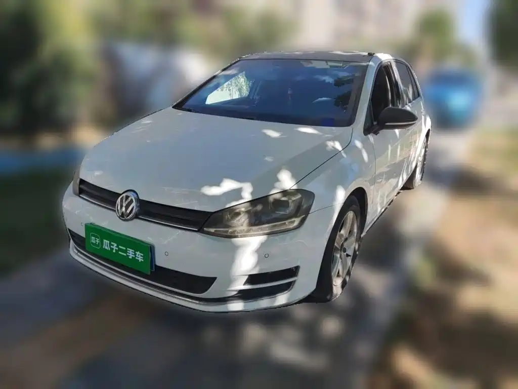 Фото 1 - Volkswagen Golf