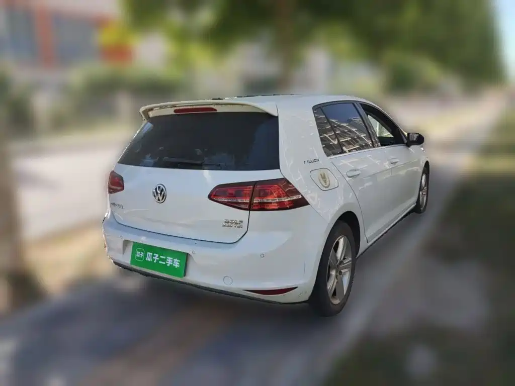 Фото 6 - Volkswagen Golf